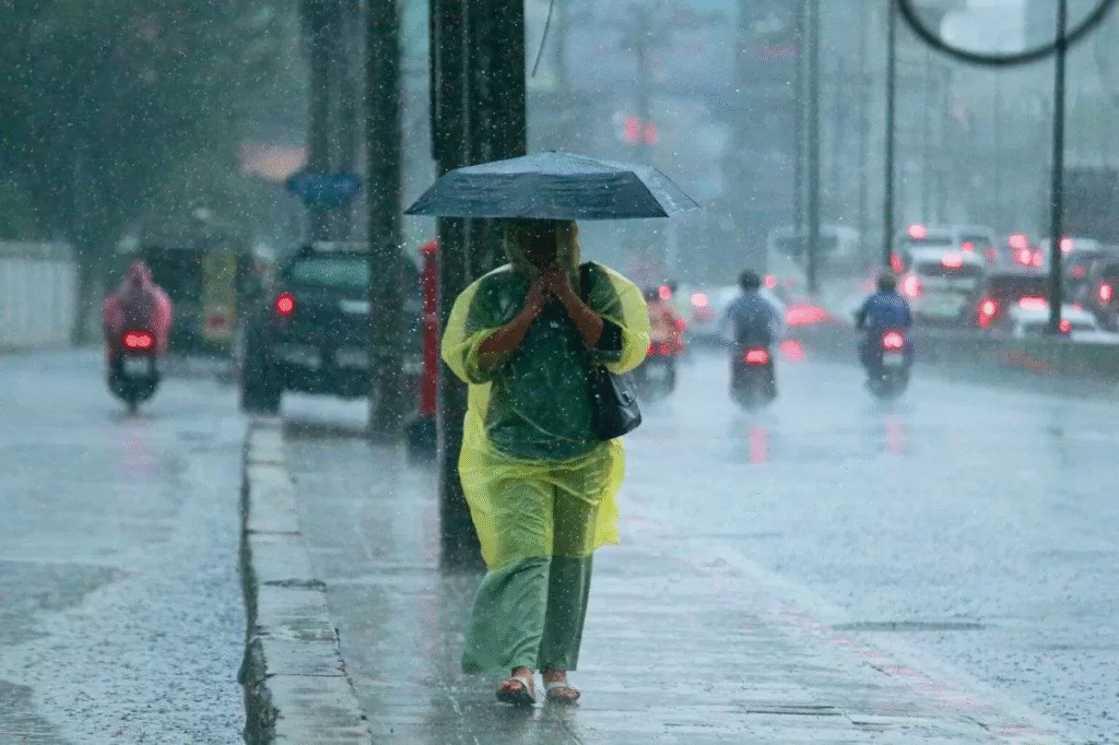 BMKG Puncak Musim Hujan Curah Tinggi November 2025: Data Lengkap dan Tips Siaga Bencana