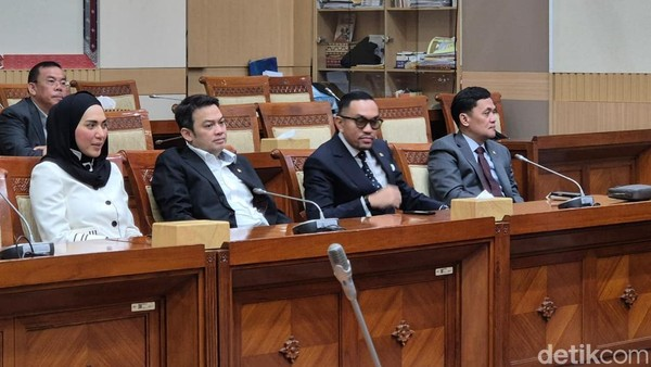 Sahroni Kembali Pimpin Komisi III DPR 2026